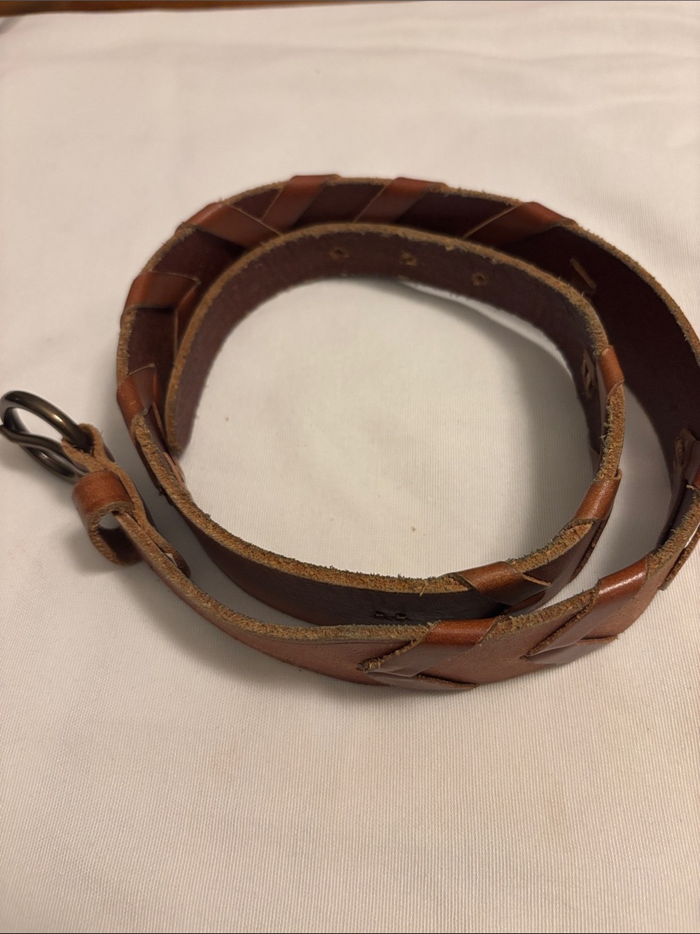 Hand tooled vintage 70’s leather belt with brass buckle cinch for waists 29-31” - Picture 4 of 6